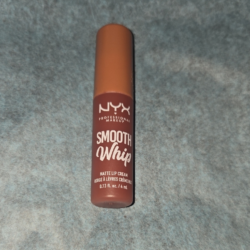 NYX Smooth Whip Matte Lip Cream - Warm Nude